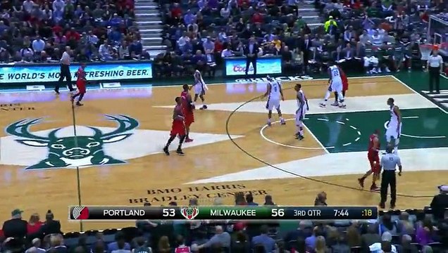 Giannis Antetokounmpo Nasty Windmill Dunk vs Blazers January 31, 2015 NBA 2014-15 Season