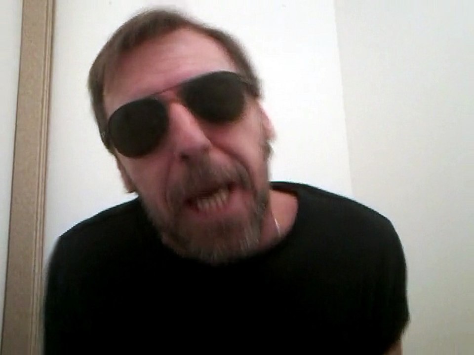 Police vs gendarme à Lyon MDR pour une fois qu'on peut rire de vous lol