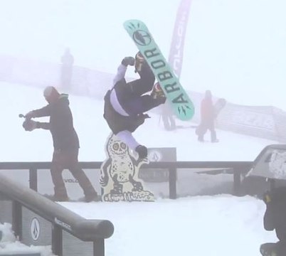 VOLCOM EVENT: Peanut Butter and Rail Jam Stop - Snowboard