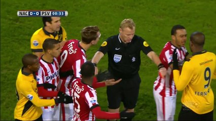 Jetro Willems, expulsé après seulement 30 secondes de jeu !