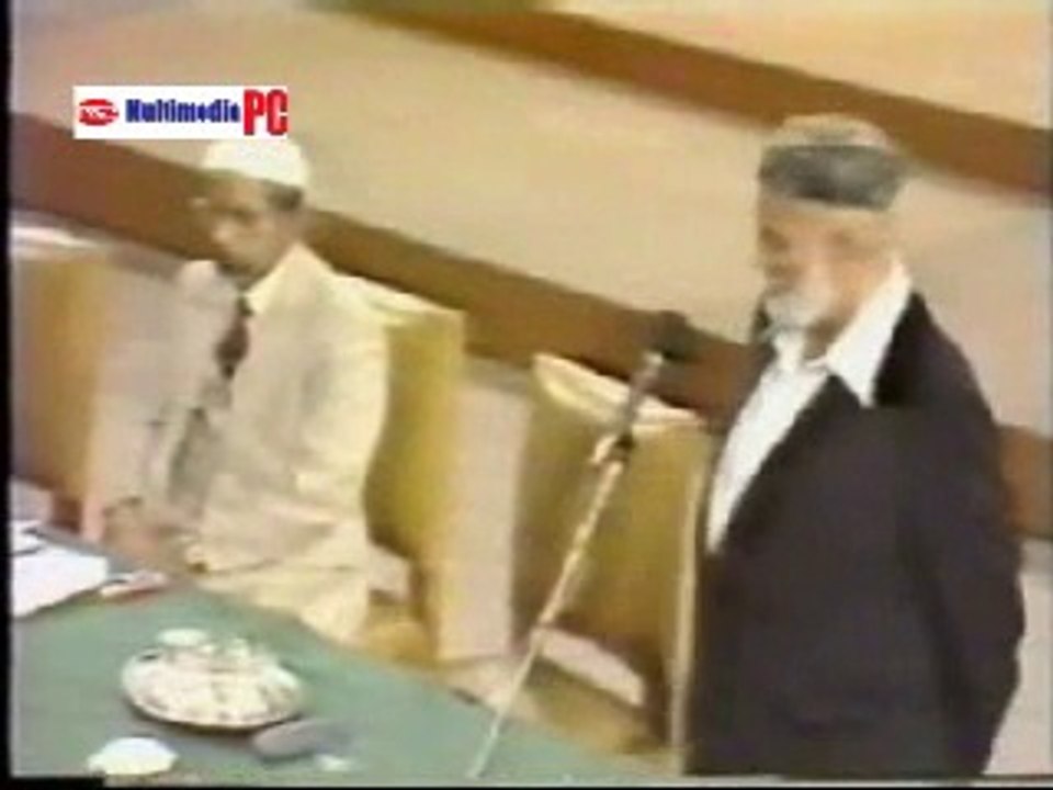 Bangla: Crucifixion or Crucifiction by Shaykh Ahmed Deedat (Part 1/2)