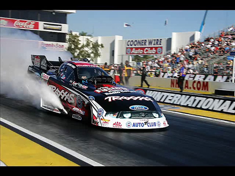 watching NHRA Drag Racing Winternationals 2015 live