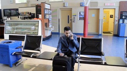 ZaidAliT - At the airport (White people vs Brown people)