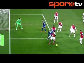 Kendini yere attığına pişman oldu