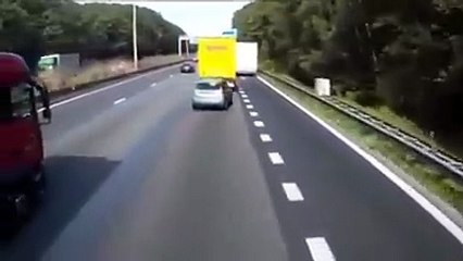 OHAA..Bu Nasıl Bir Kaza Böyle..