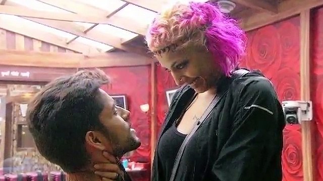 Diandra Soares and Gautam Gulati in a relationship - Bollywood News