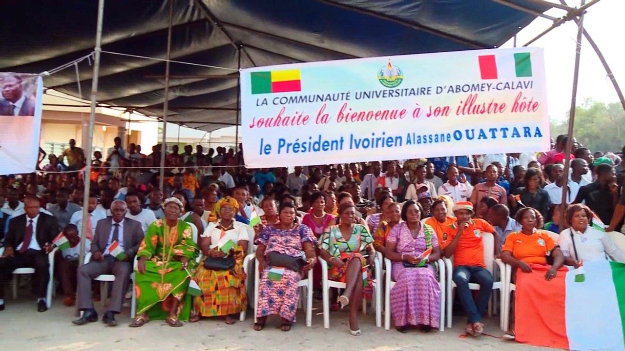 Le Président Alassane OUATTARA a inauguré l'Amphithéâtre Alassane OUATTARA de l'Université d'Abomey-Clavi de Cotonou