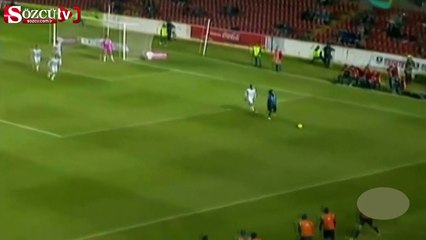 Ronaldinho'dan rezil eden çalım!