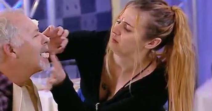 Gülme Krizine Girdim!