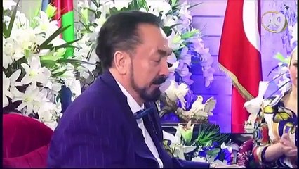 Adnan Oktar Ankara Müziğine Eşlik Etti !