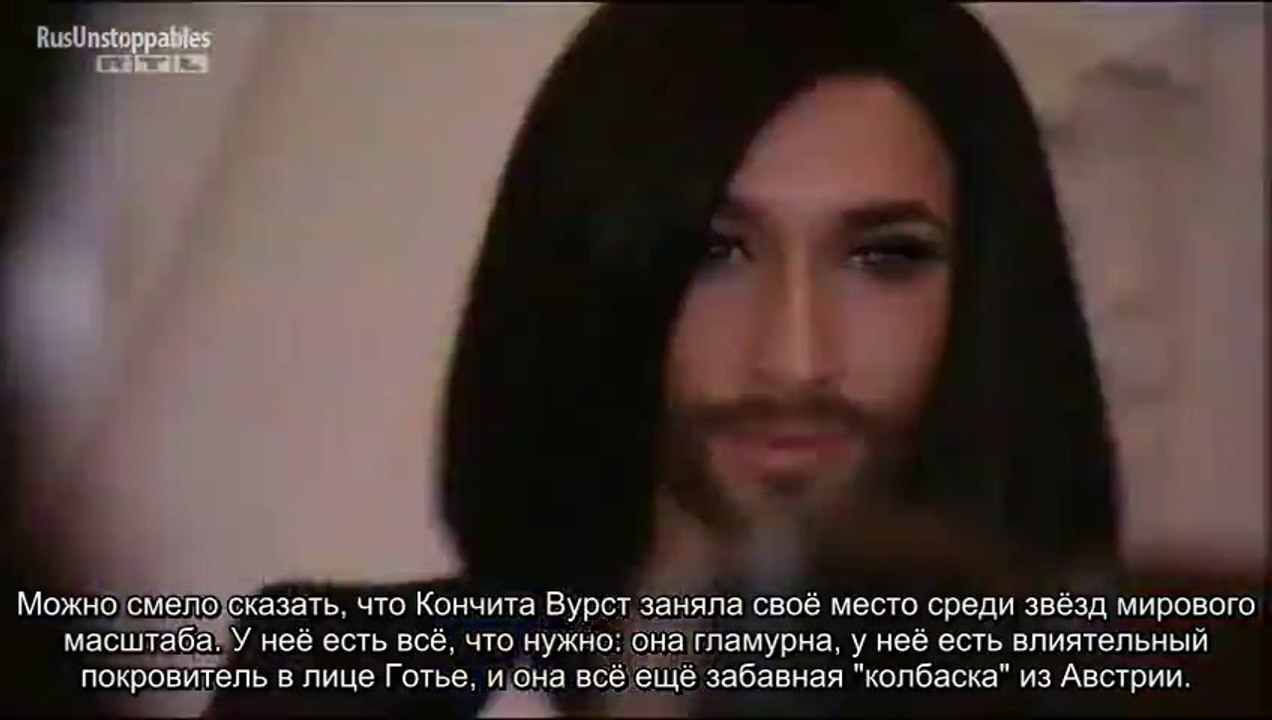 Conchita Wurst at the Jean Paul Gaultier show - 28.01.2015 (русские субтитры)