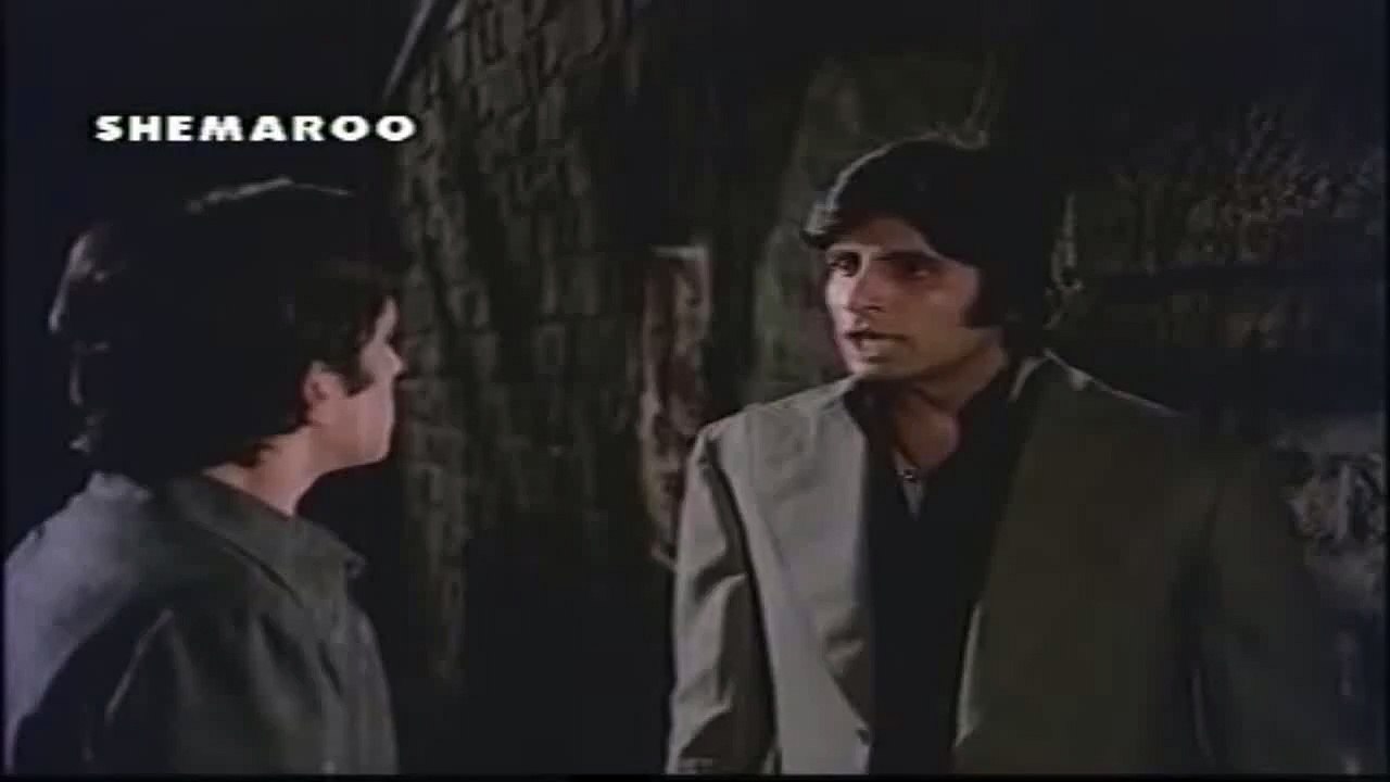 ZaidAliT - Mere Paas Maa Hai!