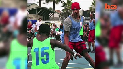 Atteint de nanisme, ce joueurs de basketball n'a rien à envierà ses grands partenaires !