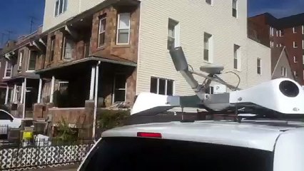 Apple teste des Dodge caravan sans chauffeur dans brooklyn / new york