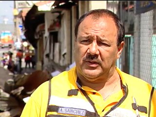 Encuentran acelerantes en supermercado donde murió un joven en incendio