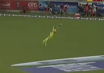Daniel Christian takes a Blinder Catch vs Pakistan