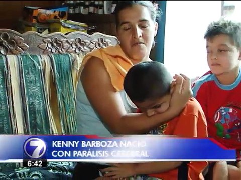 Un niño con parálisis cerebral necesita su ayuda para tener una silla especial