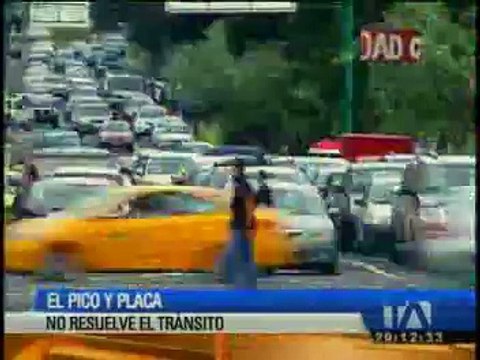 Pico y Placa no resuelve el problema de tránsito