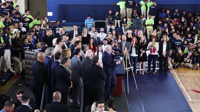Pitbull Honors Dr. Martin Luther King Jr.