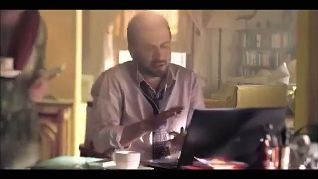 اپنے رشتوں کو ٹائم اور اہمیت دونوں دیا کرو۔ دوری پیدا نہیں ہوگی۔ وقت تیزی سے