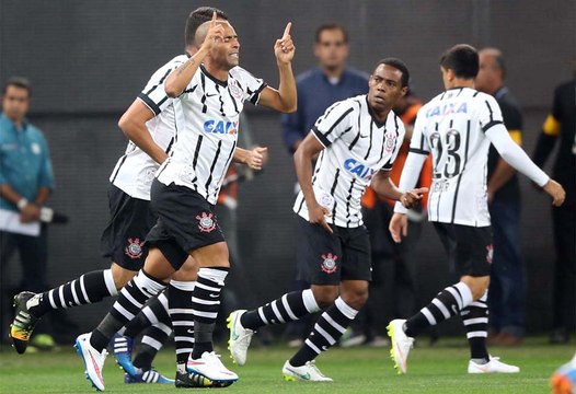 Quase lá! Corinthians atropela Once Caldas na Arena