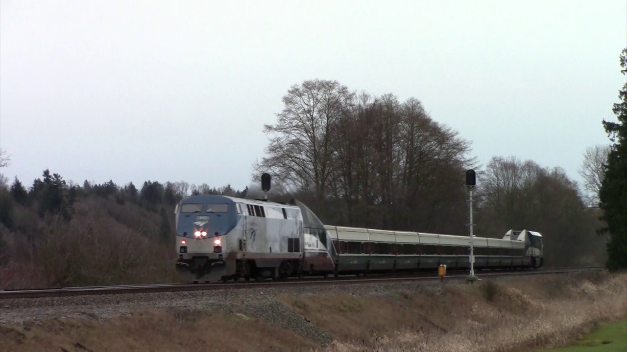 Amtrak Cascades Train 510 at North Bow, WA