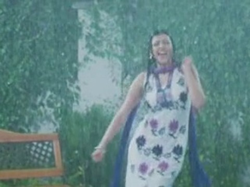 Sumanth & Kajal Agarwal Romantic Scene From O Tamil Movie