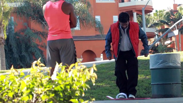 Un magicien fait du Hoverboard - Caméra cachée hilarante!