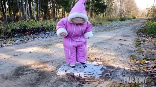 FAILS d'Hiver : compilation de gamelles et truc marrants sur la neige ou la glace!