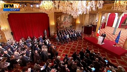 Hollande évoque le sentiment d'être "discriminé" dans certains quartiers