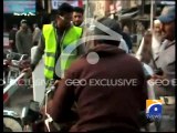 Biker beaten for not paying Rs10 in Faisalabad-05 Feb 2015