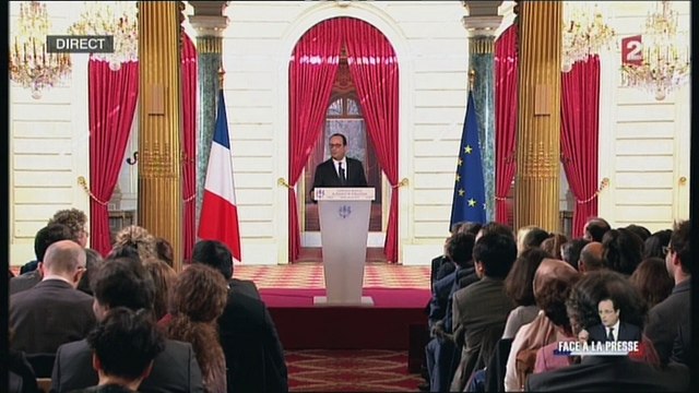 Com politique : Pourquoi François Hollande accepte-t-il la présence de caméras en immersion ?