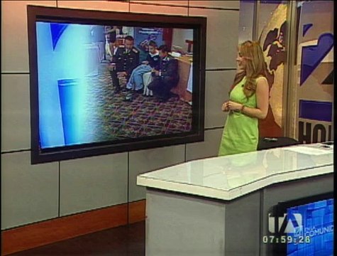 Jóvenes elaboran innovadores juguetes en concurso de microemprendedores