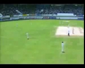 Most Funniest momment in the cricket history - latest watsapp video 2015