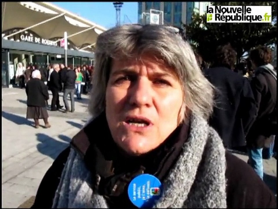 Poitiers : les enseignants dans la rue contre les suppressions de postes