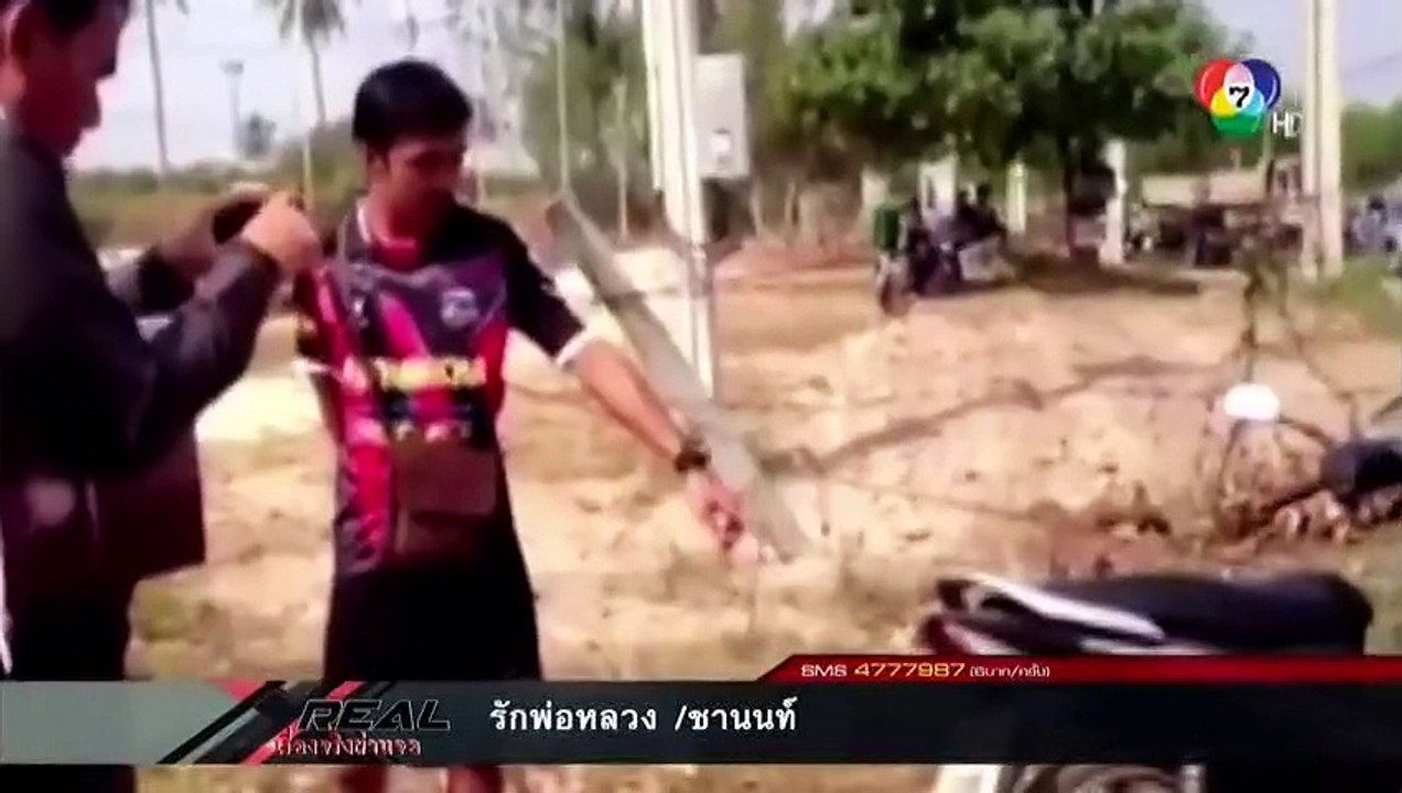 เรื่องจริงผ่านจอ อุบัติเหตุรถเหยียบหัว  5 กุมภาพันธ์ 2558 5/5
