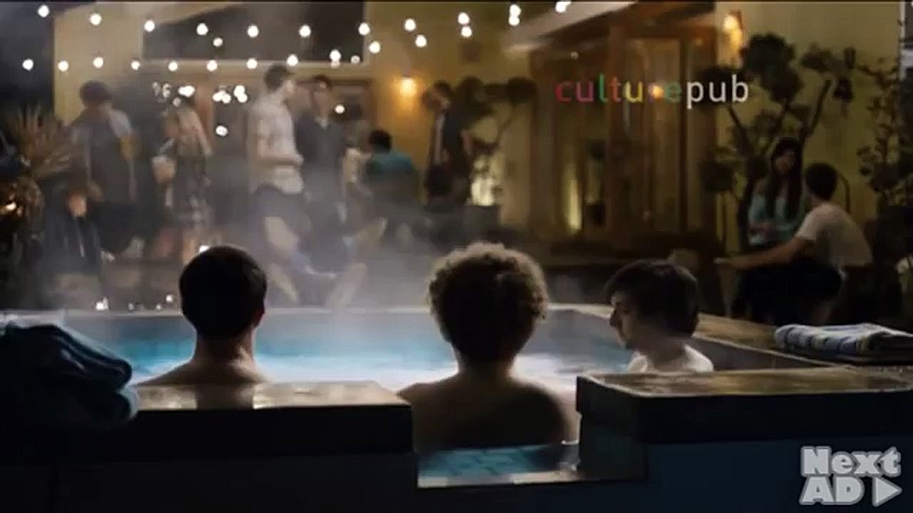 Epic fail   Hot girls in jacuzzi