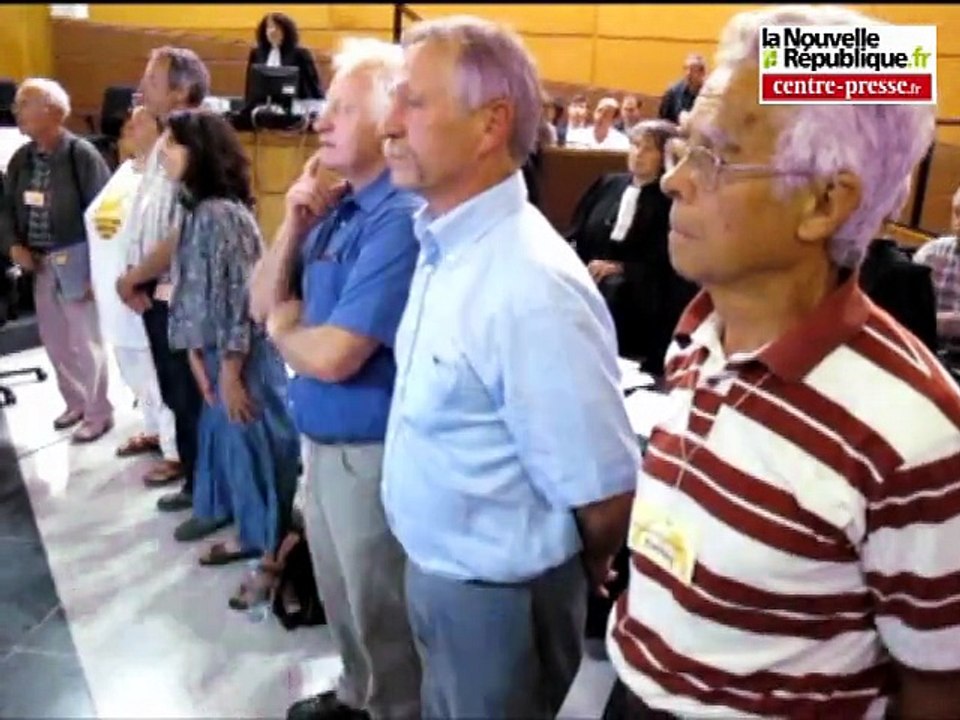 Ségolène Royal présidente de la région Poitou-Charentes est venue témoigner au procès des faucheurs volontaires.