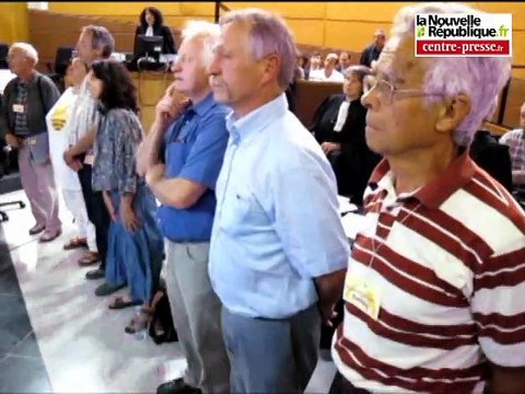 Ségolène Royal présidente de la région Poitou-Charentes est venue témoigner au procès des faucheurs volontaires.