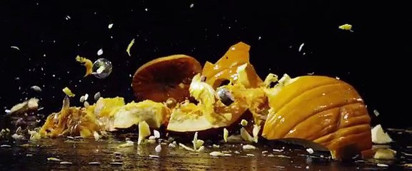 Smashing Pumpkins in slow motion - 1000 FPS