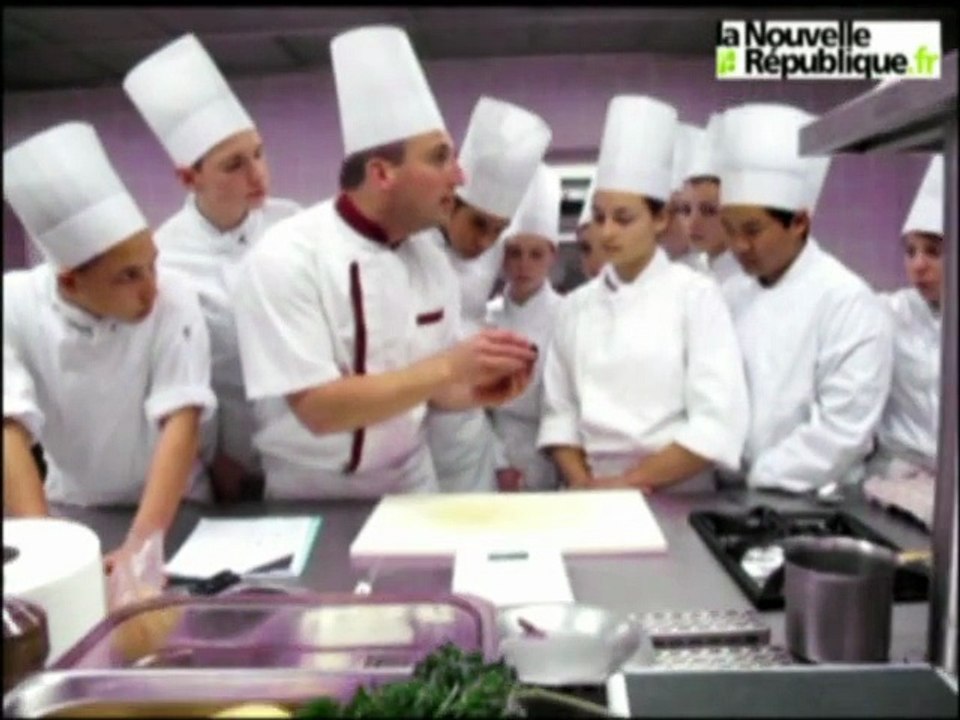 Blois : un professeur de cuisine donne un cours sur la truffe
