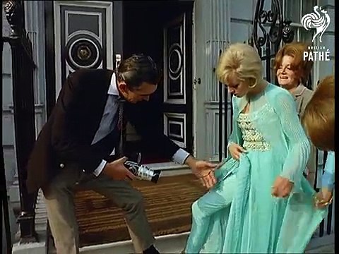 Trouser Fashions (1964)