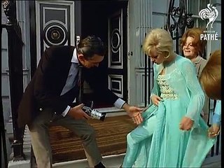 Trouser Fashions (1964)