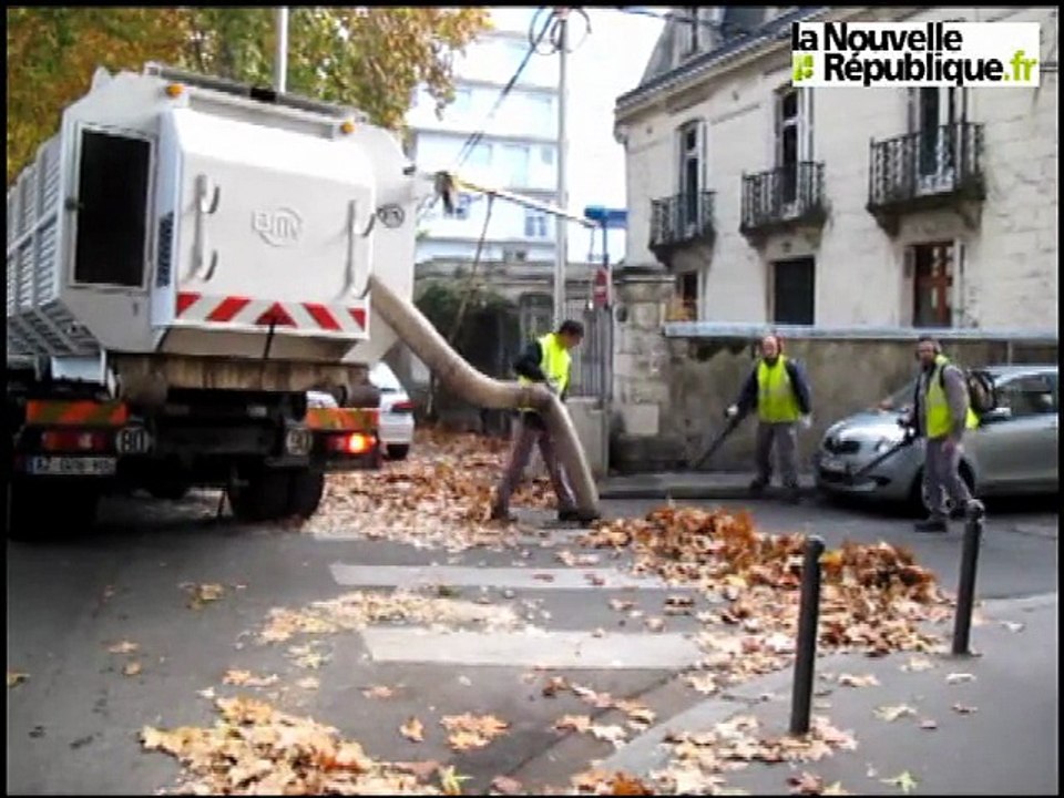 Tours : de la rue au compost, le voyage des feuilles mortes