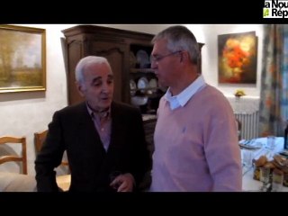 Charles Aznavour en visite dans l'Indre