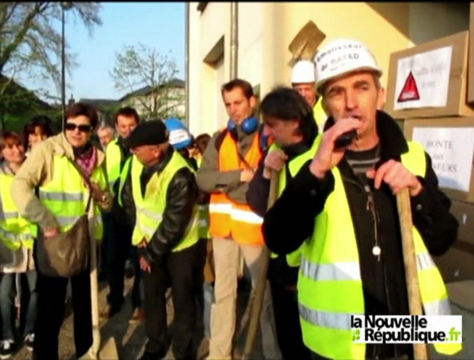 Les Rased victimes d'une "entreprise de démolition" à Blois