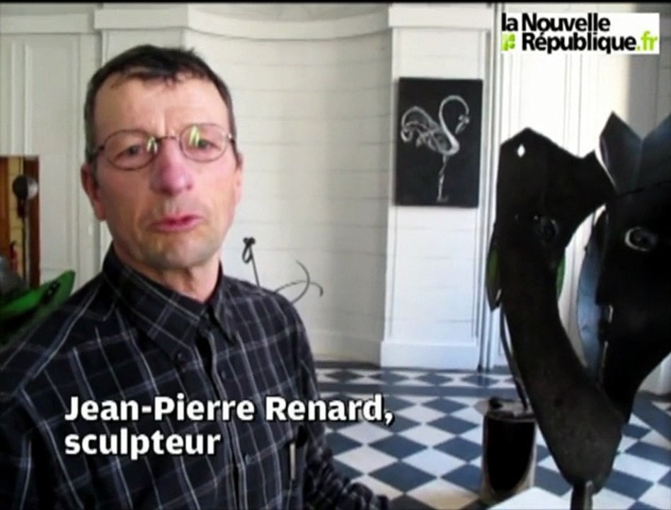 Un Renard s'installe à la mairie de Blois