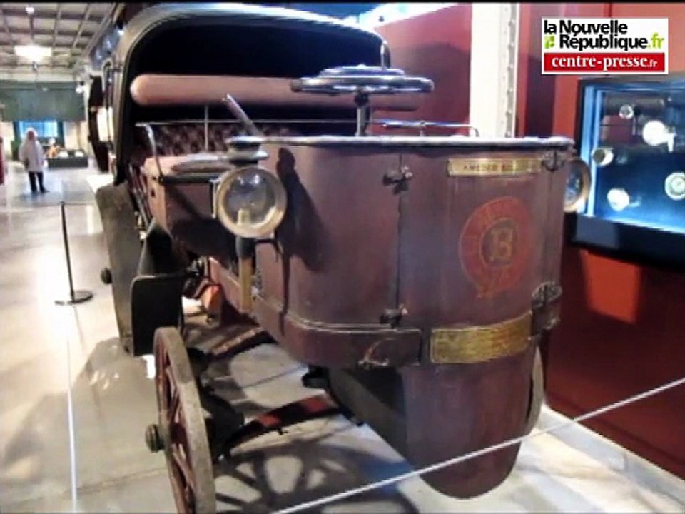 Châtellerault : le " fardier " de Cugnot au Musée Auto Moto Vélo