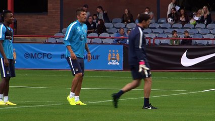 Bony reemplaza a Jovetic en la lista del City