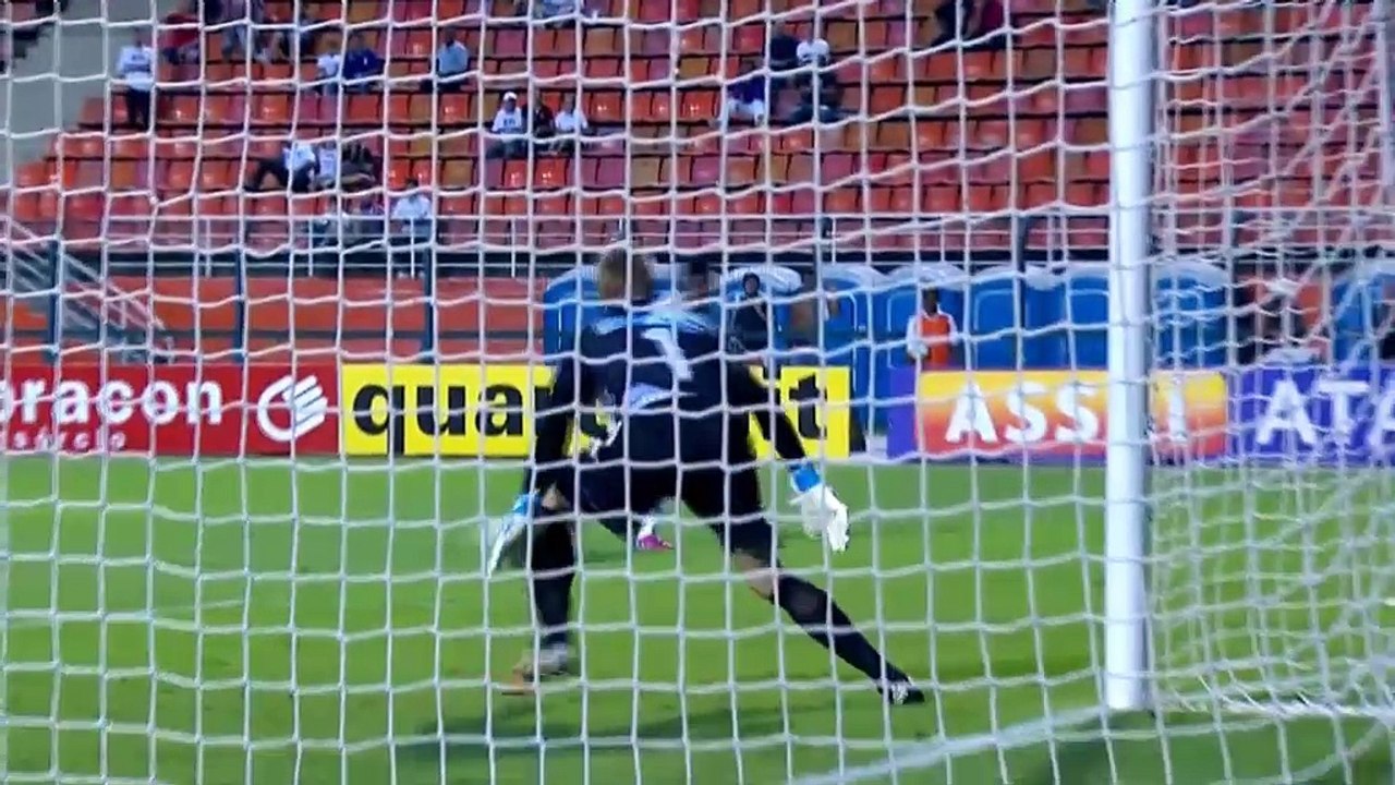 VIRAL: Football: Paulista: Pato-Hattrick! Ex-Milan-Star glänzt